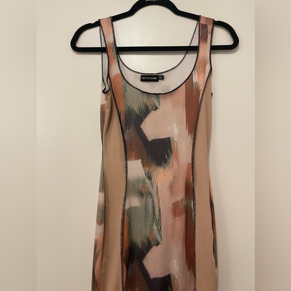 Abstract pretty little thing dress - Picture 2 of 2